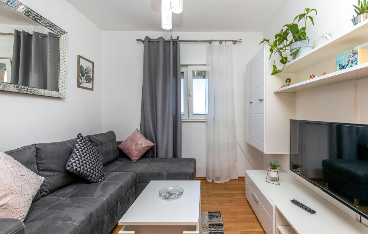 Amazing Apartment In Kostrena With 1 Bedrooms And Wifi Exterior photo